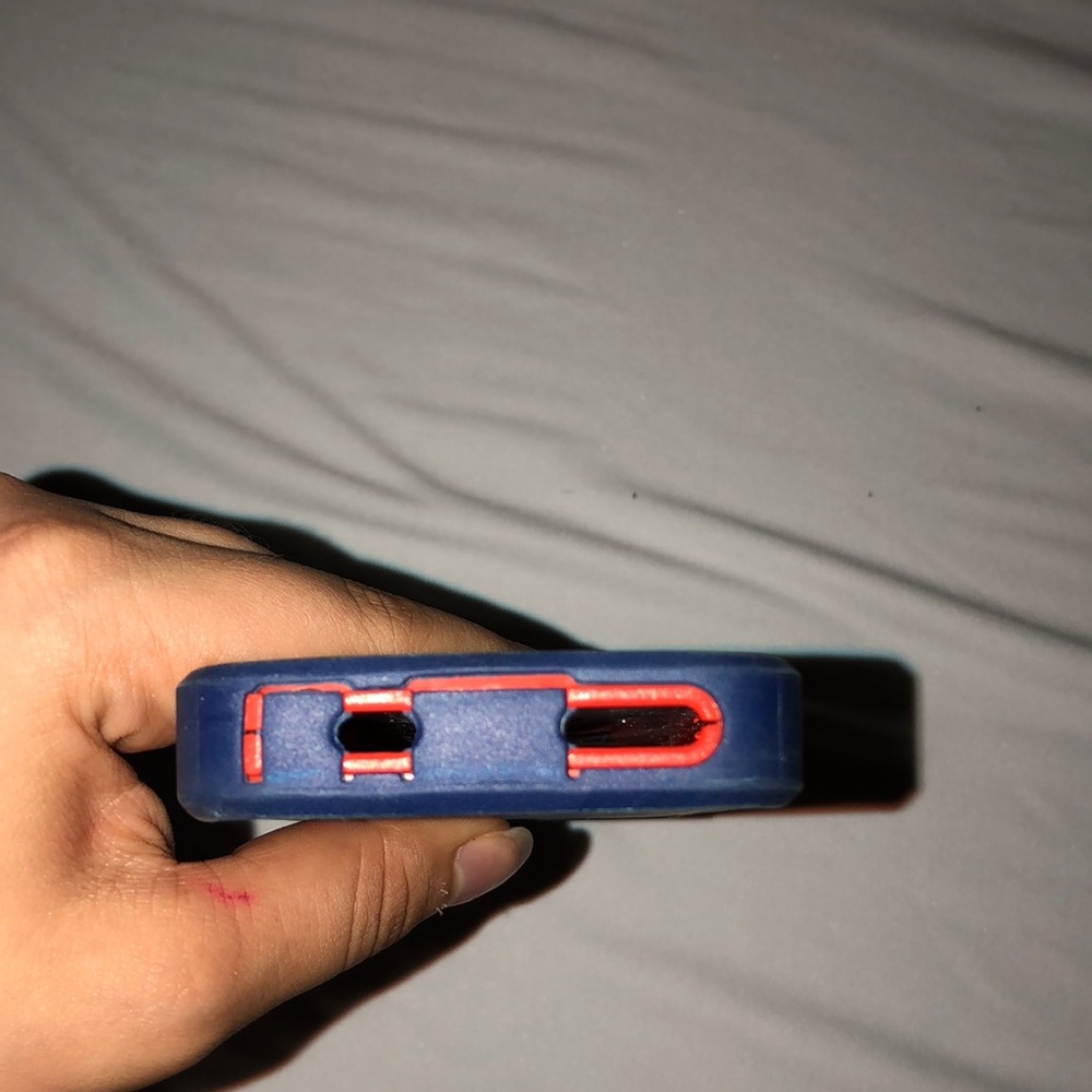 iPhone case - Picture 3 of 4